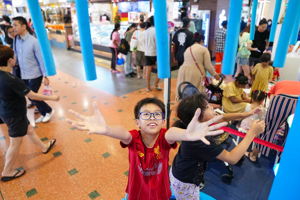 Linkreit - A Frosty Christmas Adventure Pop Up @ AMK Hub, Jurong Point, and Thomson Plaza