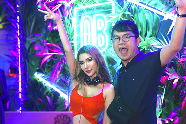 OB Neon Party @ The Fullerton Bay Hotel Singapore