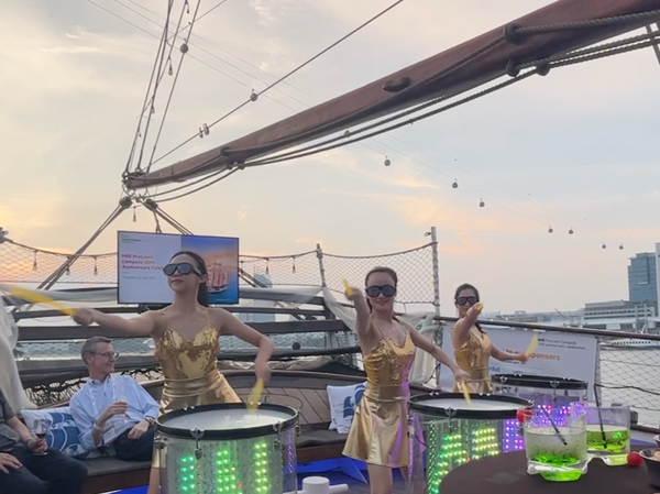 LED Drummers @ The Royal Albatross