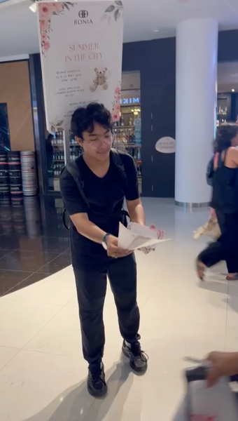 Human Billboard Marketing Activation for Bonia @ Northpoint City