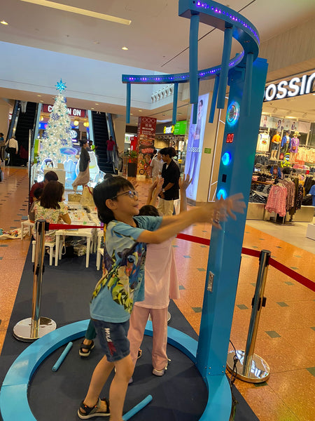 Linkreit - A Frosty Christmas Adventure Pop Up @ AMK Hub, Jurong Point, and Thomson Plaza
