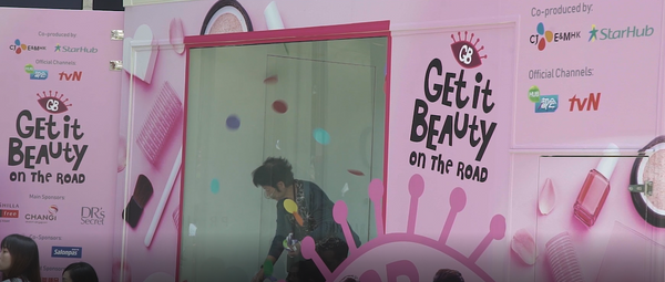 Starhub Get It Beauty Roadshow @ Raffles Place