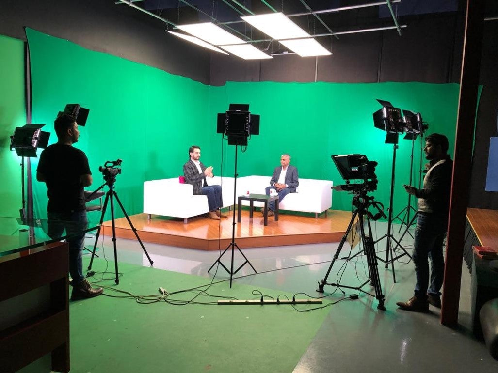 Event Management Company in Singapore Live Streaming Greenscreen / Green Screen Studio Rental | event planner singapore | Ooffle | Live Streaming Greenscreen / Green Screen Studio Rental