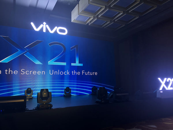 Vivo X21 launch UV Glow Fire Painting @ MBS