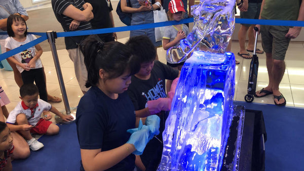 Far East Malls Christmas Activation 2018 @ West Coast Plaza