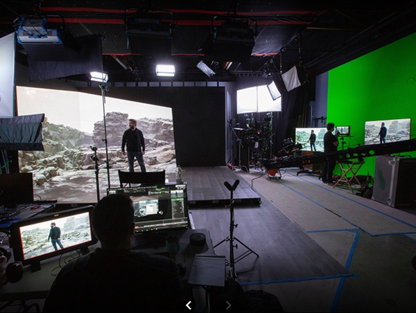 Live Streaming Greenscreen / Green Screen Studio Rental