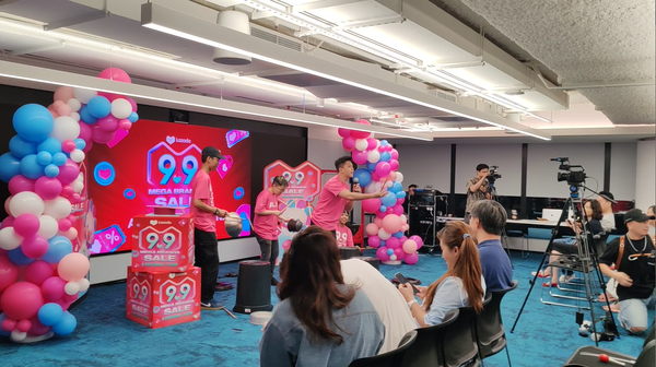 Alibaba Stomp Drummer Performance 2025