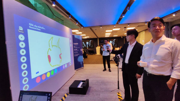 Interactive Graffiti @ Deutsche Bank