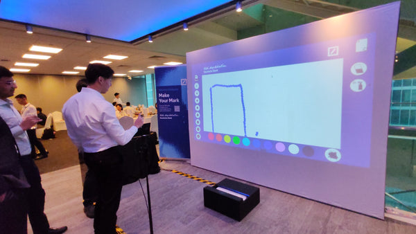 Interactive Graffiti @ Deutsche Bank