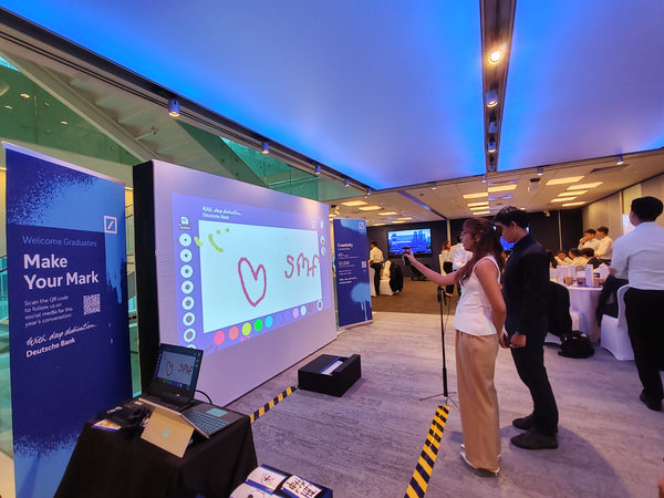 Interactive Graffiti @ Deutsche Bank