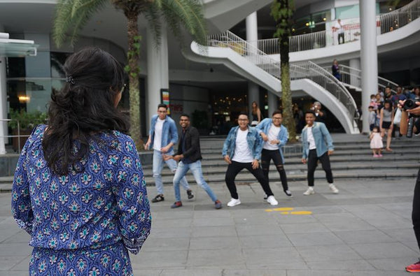 Flashmob Wedding Proposal @ Vivocity