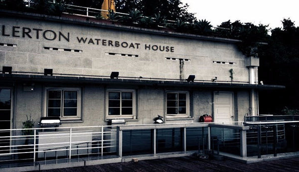 Performance @ Water Boathouse Restaurant