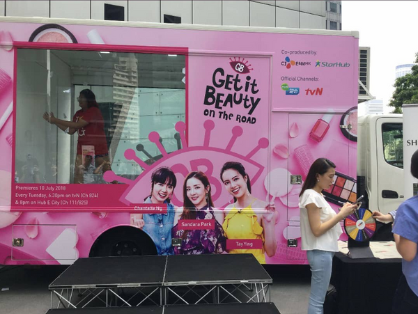 Starhub Get It Beauty Roadshow @ Raffles Place